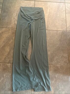 aerie sage green wide-leg leggings
